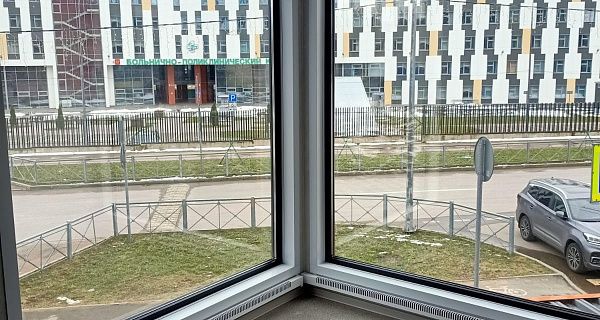 Здание для офиса - продаж "VEREN NORT