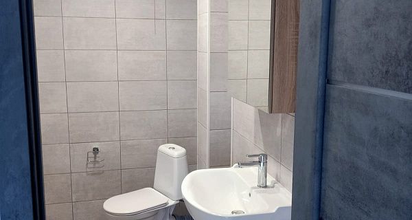 Здание для офиса - продаж "VEREN NORT